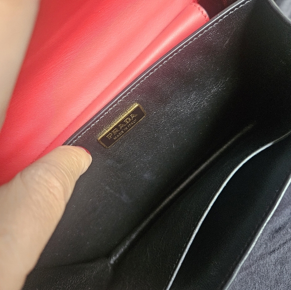 Authentic Prada Cahier Red Crossbodybag or shoulder bag - Picture 9 of 15